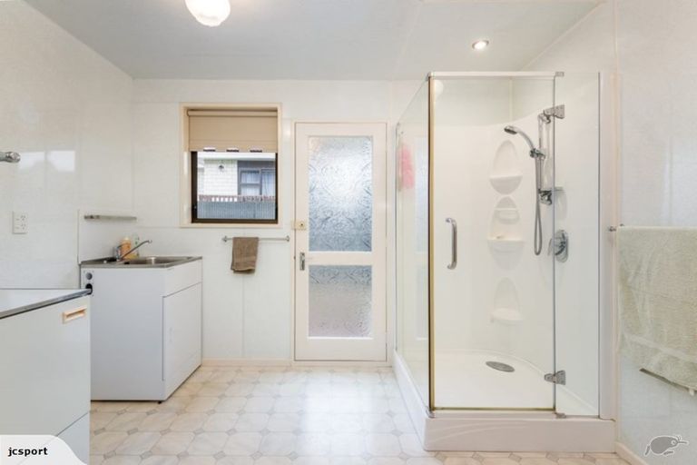 Photo of property in 7 Crosdale Place, Burnside, Christchurch, 8042