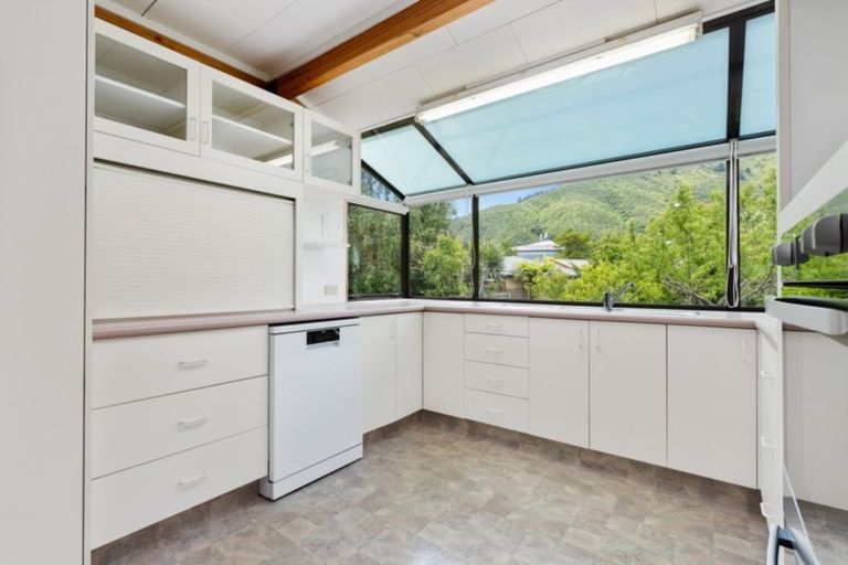 Photo of property in 252b Waikawa Road, Waikawa, Picton, 7220