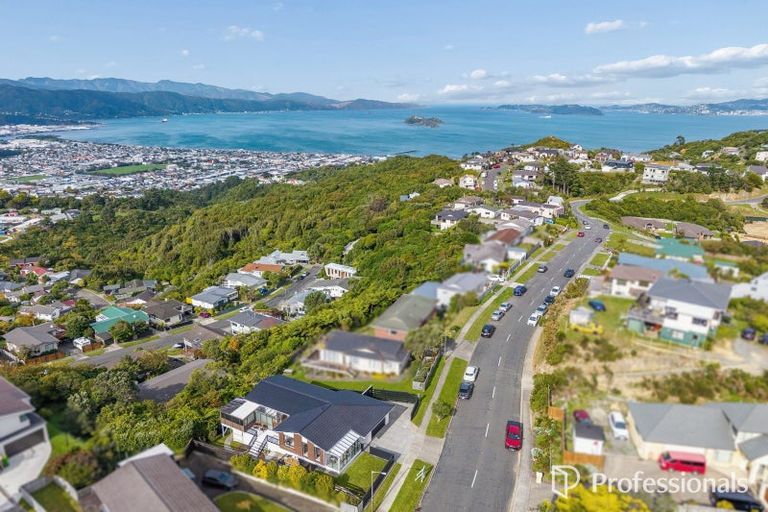 Photo of property in 276 Maungaraki Road, Maungaraki, Lower Hutt, 5010
