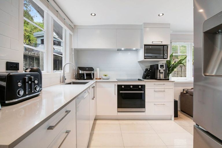 Photo of property in 38 Ferndale Drive, Snells Beach, 0920