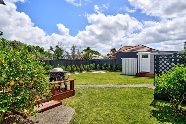 Photo of property in 1 Malone Road, Waterloo, Lower Hutt, 5011