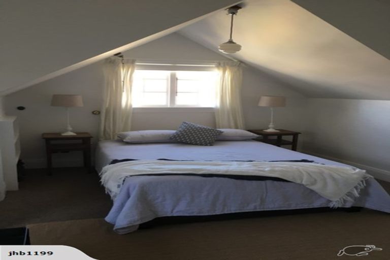 Photo of property in 81 Main Road, Redcliffs, Christchurch, 8081