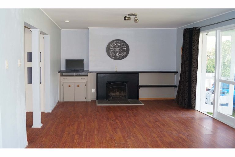 Photo of property in 3 Huia Street, Waiuku, 2123