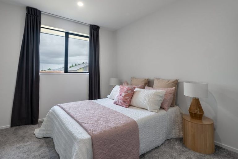 Photo of property in 18 Lovelock Avenue, Rolleston, 7615