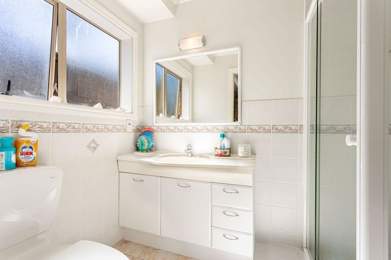 Photo of property in 29 Hercules Drive, Henderson, Auckland, 0612