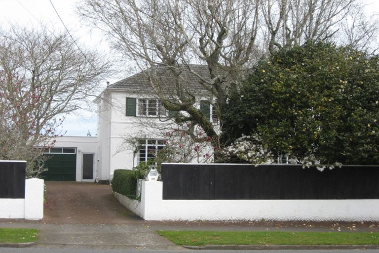 Photo of property in 174 Brooklands Road, Vogeltown, New Plymouth, 4310
