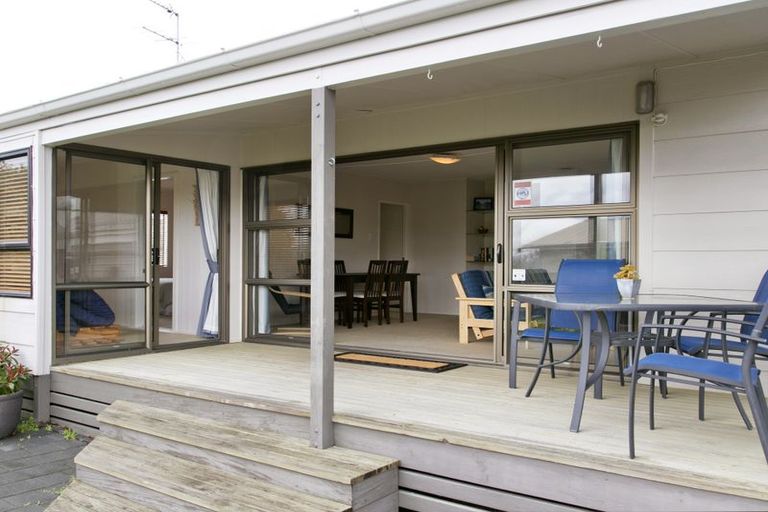 Photo of property in 3a Dorothy Drive, Acacia Bay, Taupo, 3330