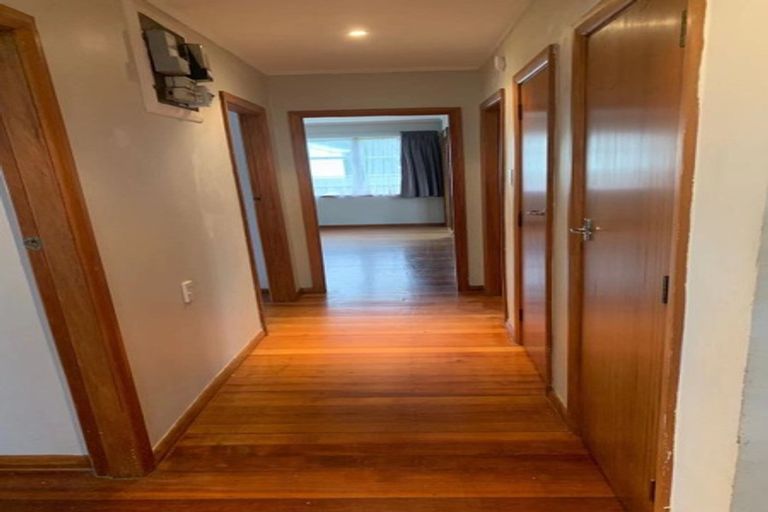 Photo of property in 58 Hewer Crescent, Naenae, Lower Hutt, 5011