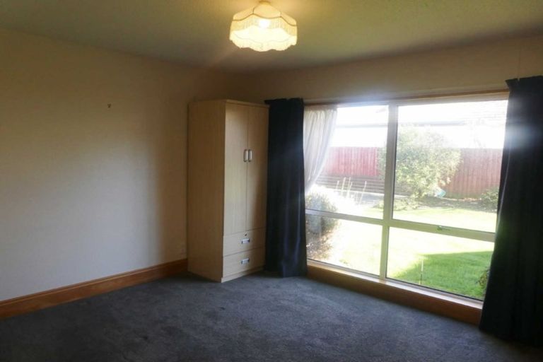 Photo of property in 7 Broadfell Avenue, Avonhead, Christchurch, 8042