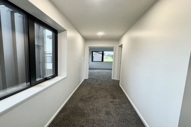 Photo of property in 11c Balwyn Place, Clendon Park, Auckland, 2103