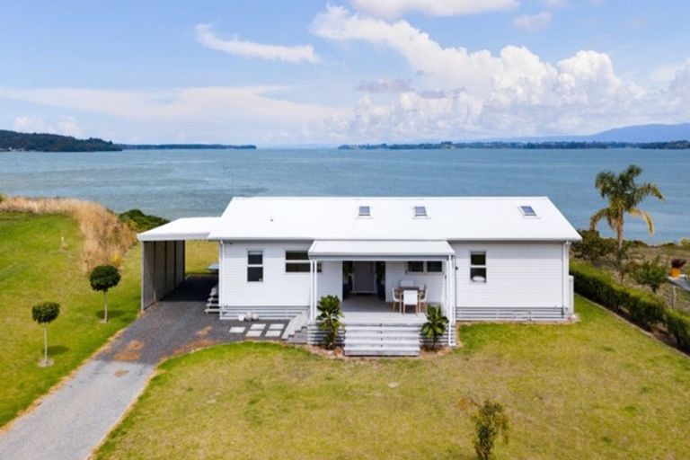 Photo of property in 28 Sandleigh Drive, Athenree, Katikati, 3177