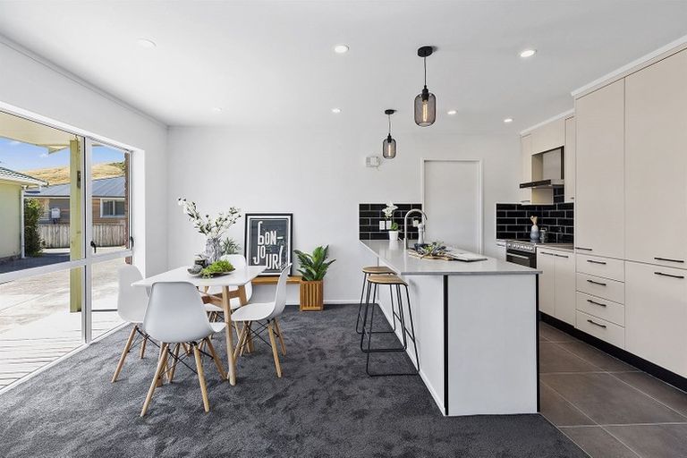 Photo of property in 2b James Street, Plimmerton, Porirua, 5026