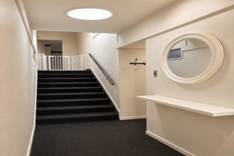 Photo of property in 7b Morrows Mead, Wanaka, 9305