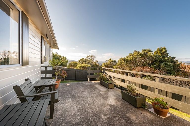 Photo of property in 6 Bandipur Terrace, Broadmeadows, Wellington, 6035