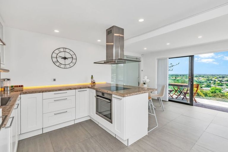 Photo of property in 21 Whareora Terrace, Cashmere, Christchurch, 8022