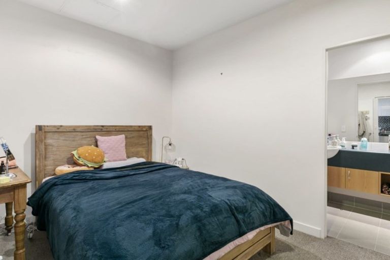Photo of property in Kate Sheppard Apartments, 4f/42 Molesworth Street, Thorndon, Wellington, 6011