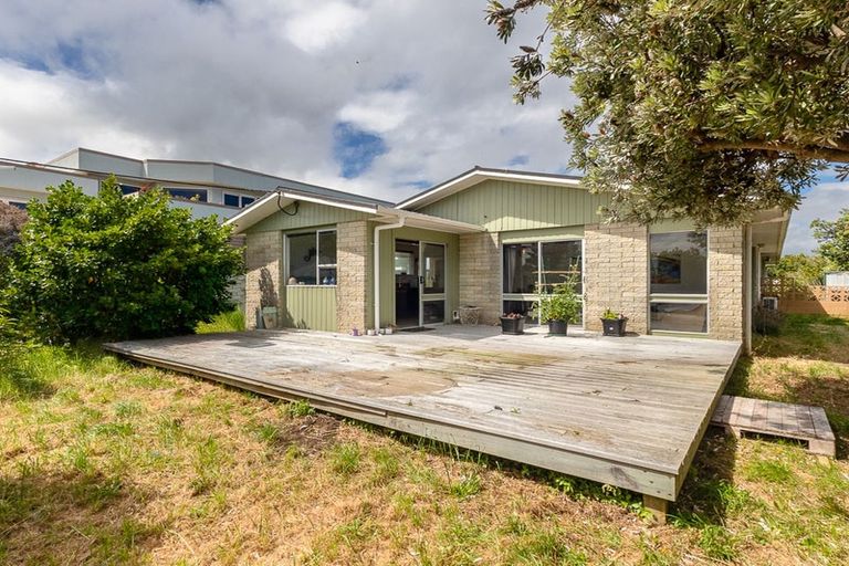 Photo of property in 41 Manuka Street, Otaki Beach, Otaki, 5512