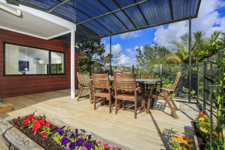 Photo of property in 61 Calypso Way, Unsworth Heights, Auckland, 0632