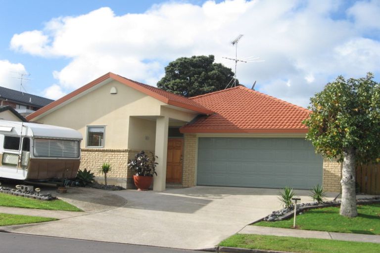 Photo of property in 5 Saralee Drive, Manurewa, Auckland, 2105