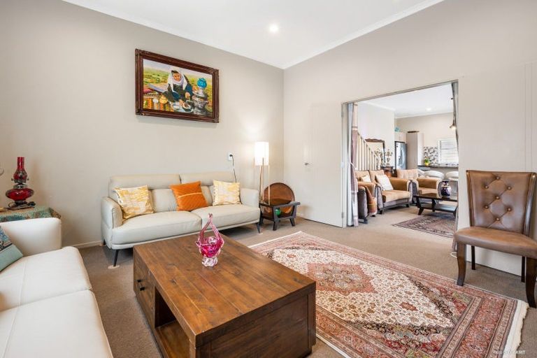 Photo of property in 11 Arthur Carwen Place, Pukekohe, 2120