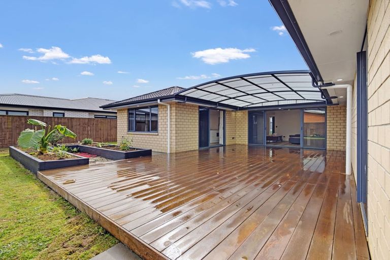 Photo of property in 27 Costello Drive, Ngatea, 3503
