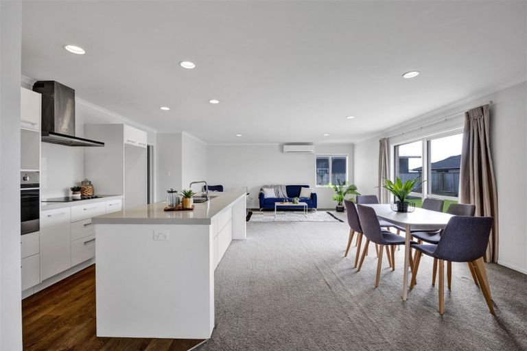 Photo of property in 11 Rawiri Drive, Bell Block, New Plymouth, 4312