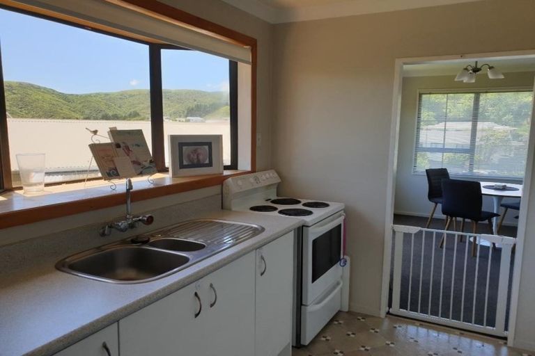 Photo of property in 30 Invercargill Drive, Kelson, Lower Hutt, 5010