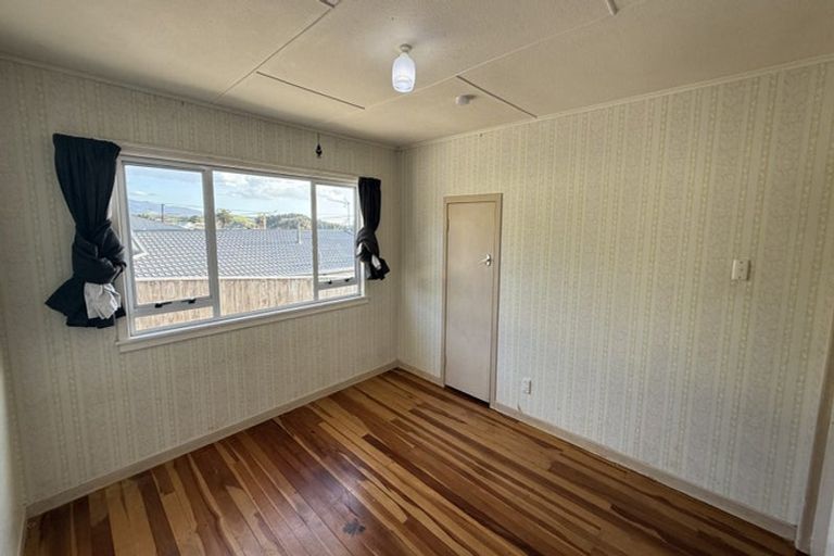 Photo of property in 6/6a Mount View Place, Spotswood, New Plymouth, 4310