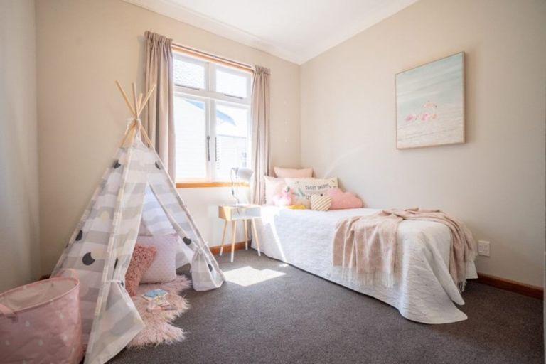 Photo of property in 67 Shamrock Street, Takaro, Palmerston North, 4412