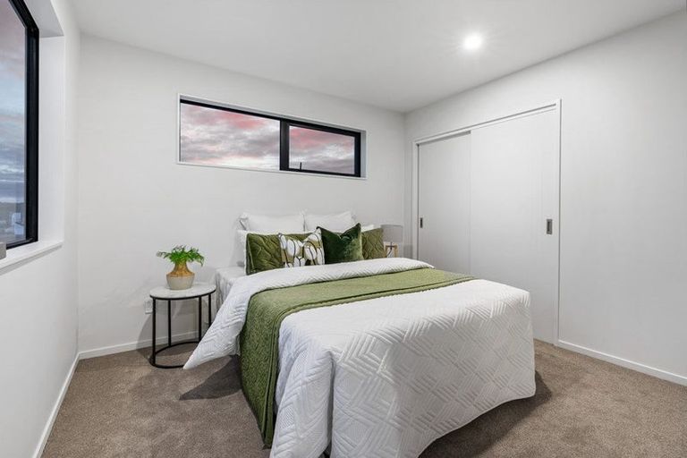 Photo of property in 196 Henwood Road, Westgate, 0814