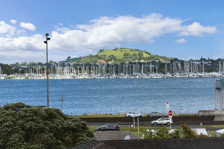 Photo of property in 2/21 Richmond Avenue, Northcote Point, Auckland, 0627