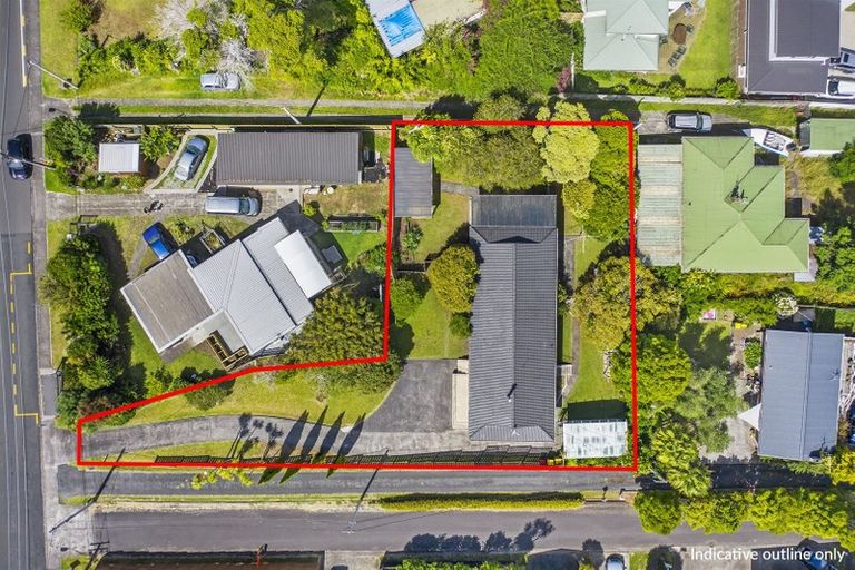 Photo of property in 38a Sunnynook Road, Sunnynook, Auckland, 0620