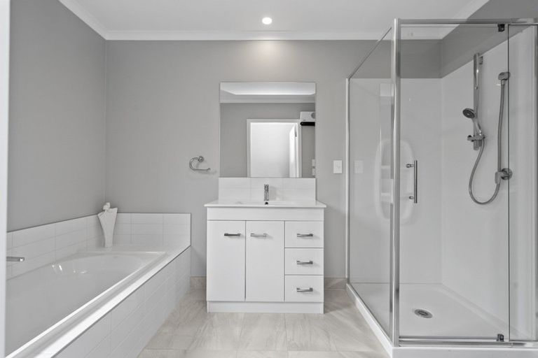 Photo of property in 19 Clifford Close, Leamington, Cambridge, 3432