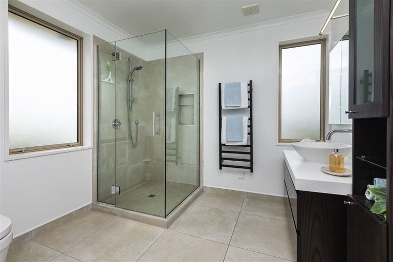 Photo of property in 135a Avonhead Road, Avonhead, Christchurch, 8042