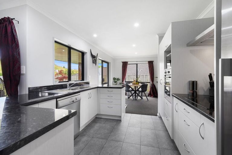 Photo of property in 182 Ballintoy Park Drive, Welcome Bay, Tauranga, 3175