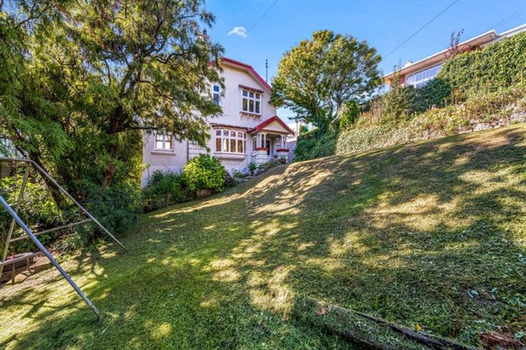 Photo of property in 35 Wharfe Street, South Hill, Oamaru, 9400