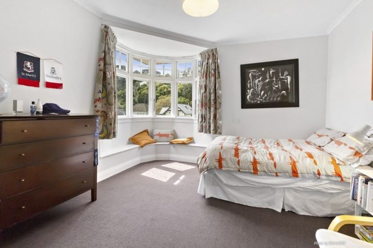 Photo of property in 14 Glen Road, Kelburn, Wellington, 6012