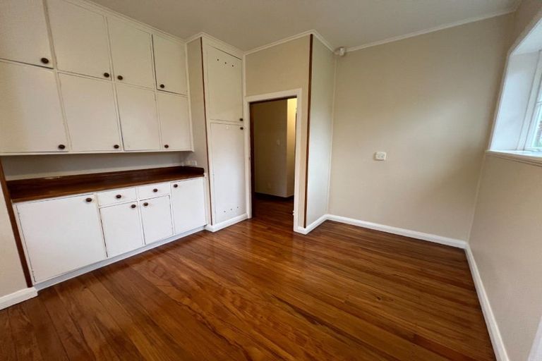 Photo of property in 49 Savage Crescent, West End, Palmerston North, 4412