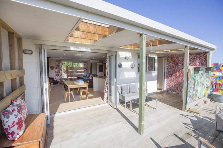 Photo of property in 10 Sunset Drive, Baylys Beach, Dargaville, 0377