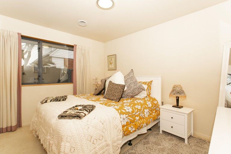 Photo of property in 21 Mona Square, Ashburton, 7700
