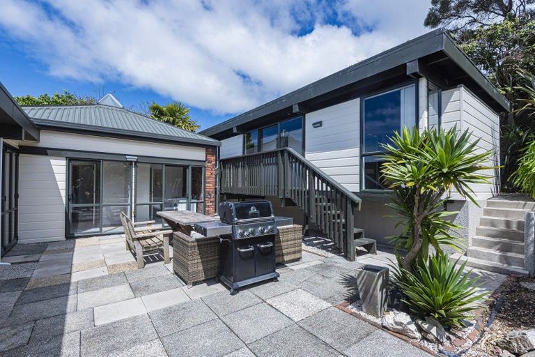 Photo of property in 17 Kowhai Park Road, Maunu, Whangarei, 0110