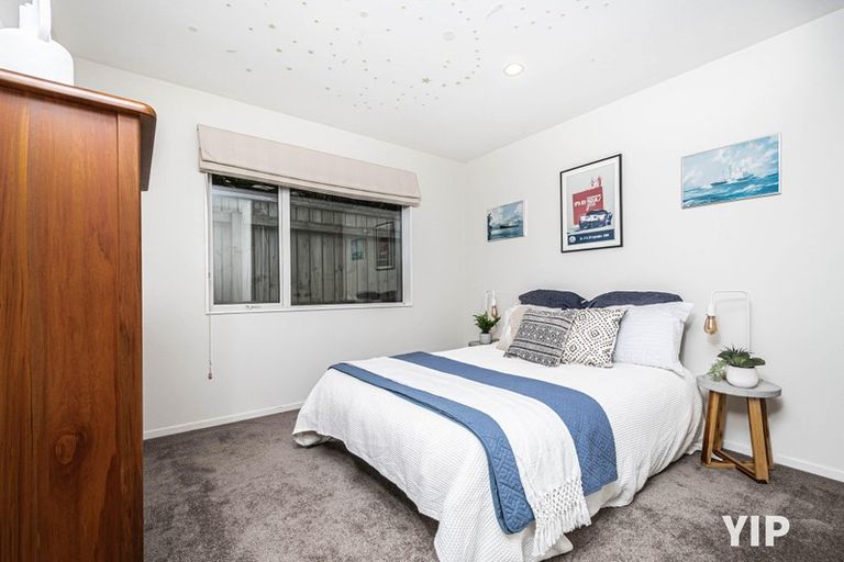 Photo of property in 239 Mark Avenue, Grenada Village, Wellington, 6037