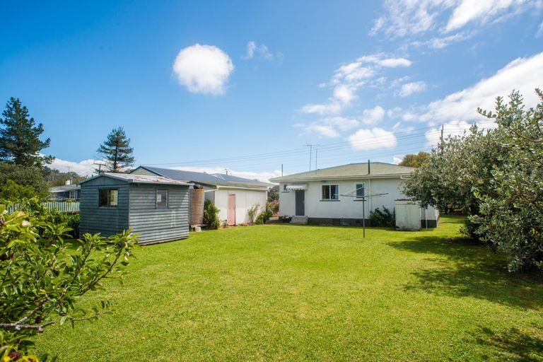 Photo of property in 9 De Lautour Road, Kaiti, Gisborne, 4010