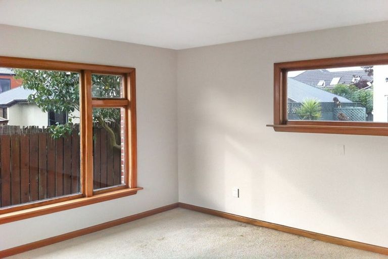 Photo of property in 128 Ilam Road, Ilam, Christchurch, 8041