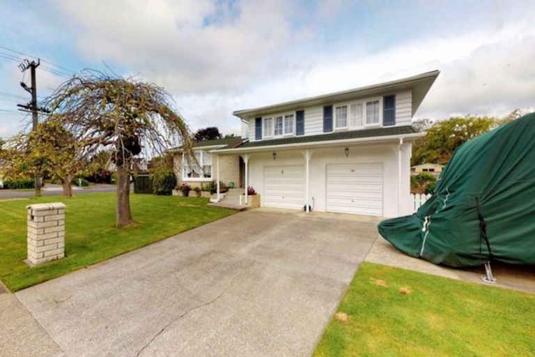 Photo of property in 1 Byrd Street, Levin, 5510