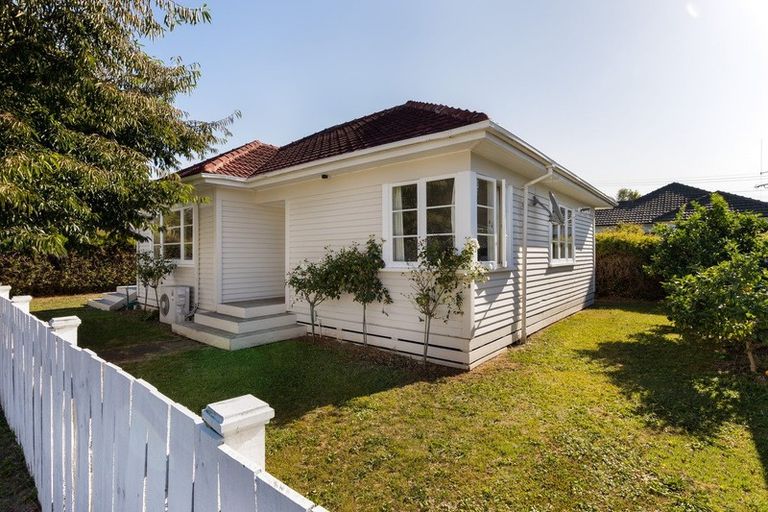 Photo of property in 127b Williams Street, Cambridge, 3434