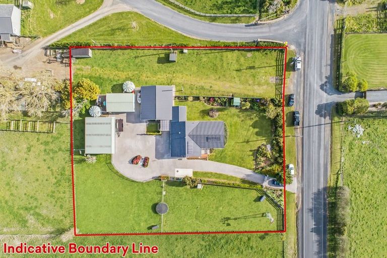 Photo of property in 603 Clevedon Kawakawa Road, Clevedon, Papakura, 2585