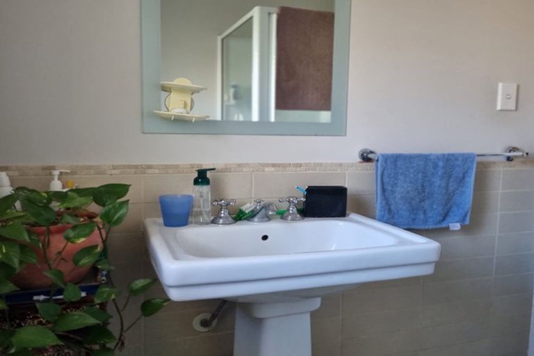 Photo of property in 25 Brandon Road, Manly, Whangaparaoa, 0930