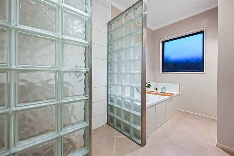 Photo of property in 14 Compton Grove, Huntington, Hamilton, 3210