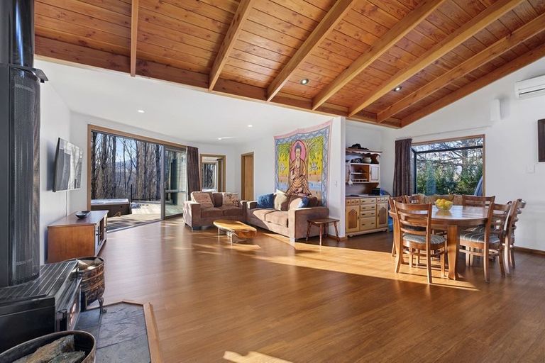 Photo of property in 50 Lagoon Avenue, Albert Town, Wanaka, 9305